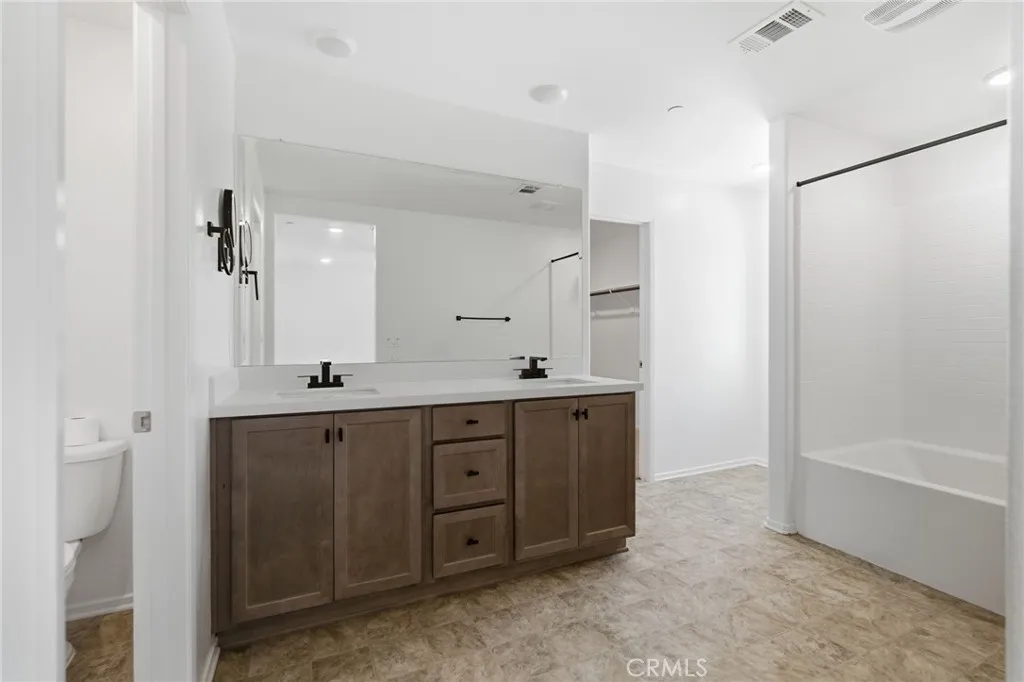 Additional image 43 of 32806 Crown Point Ln, Lake Elsinore, CA 92530
