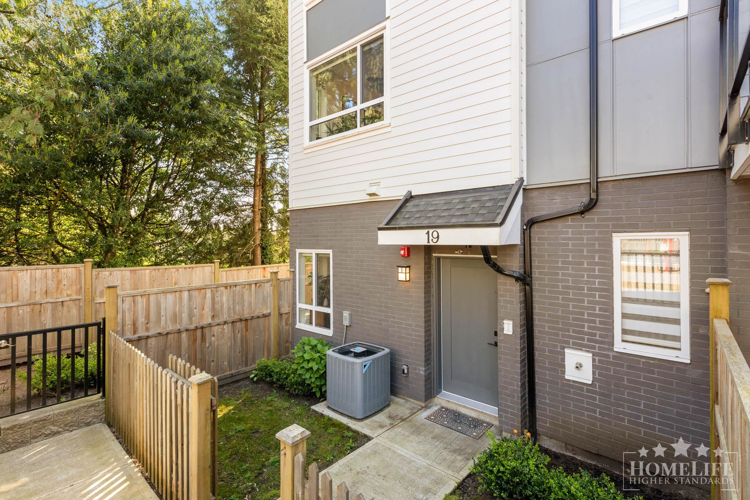 Additional image 3 of 19-20463 70 Avenue, Langley, BC, V2Y 3Z1