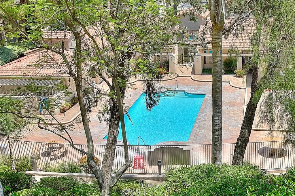 Additional image 22 of 1015 La Terraza Cir Unit 304, Corona, CA 92879