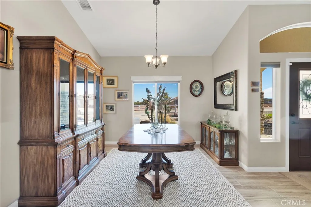 Additional image 7 of 8140 Heartland Cir, Oak Hills, CA 92344