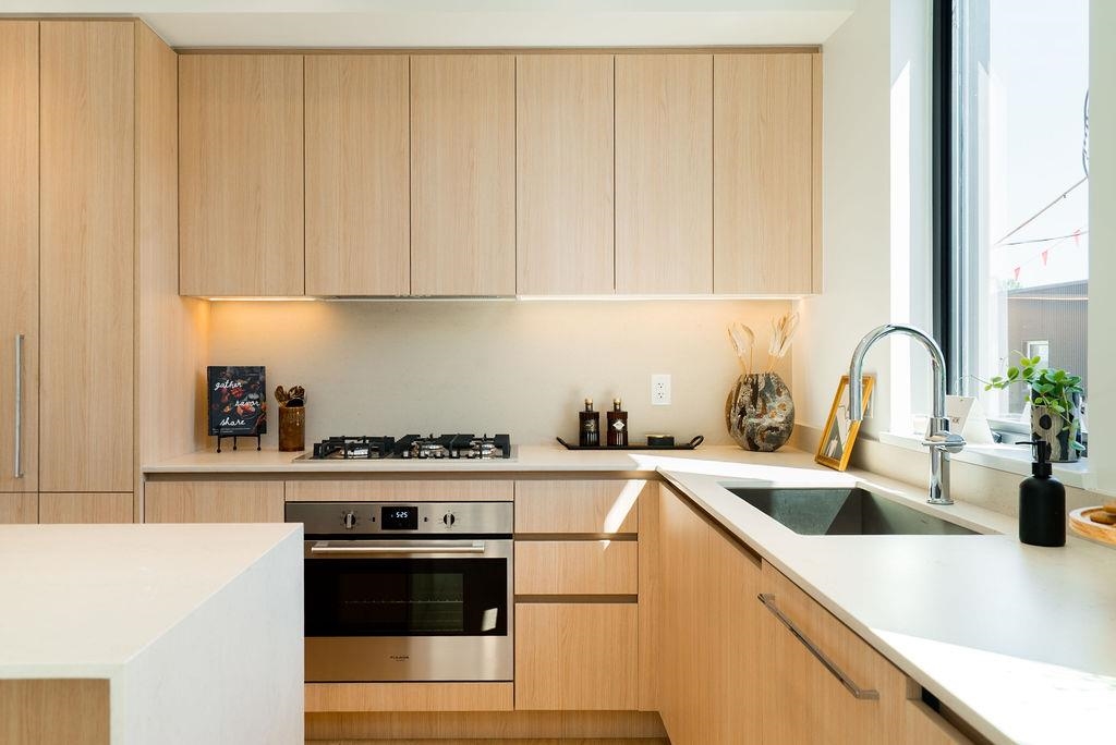 Additional image 4 of 222-2820 Nanaimo Street, Vancouver, BC, V5M 2E1