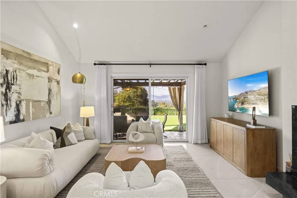 Additional image 18 of 16935 Esquira Pl, Encino, CA 91436