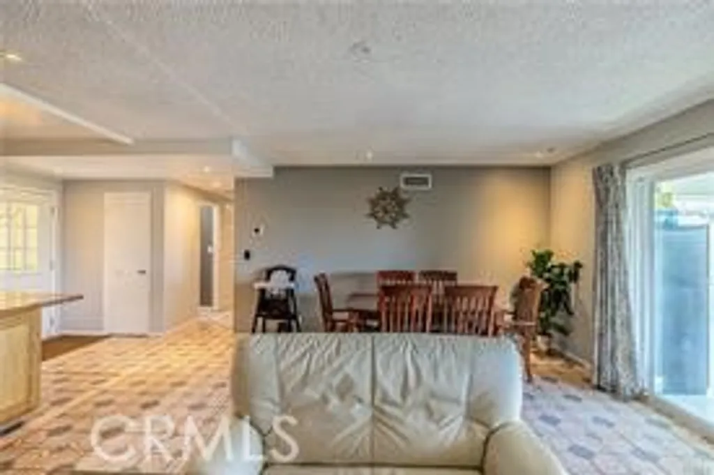 Additional image 3 of 11625 Gladstone Avenue, Sylmar, CA 91342