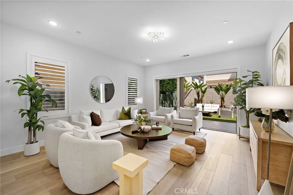 Additional image 21 of 53 Lunar, Irvine, CA 92618