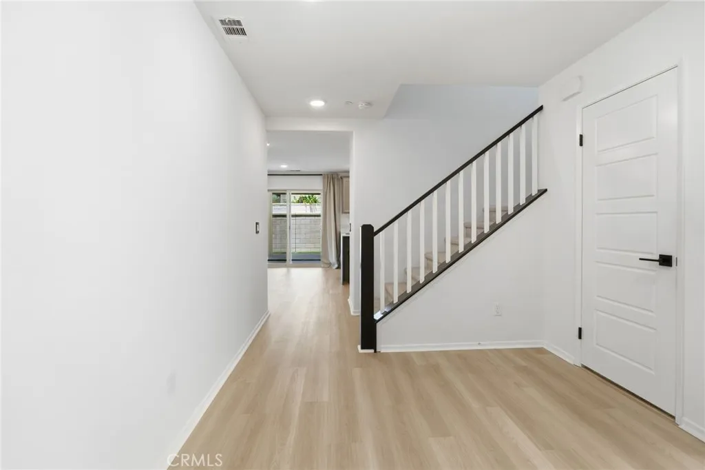 Additional image 4 of 32806 Crown Point Ln, Lake Elsinore, CA 92530
