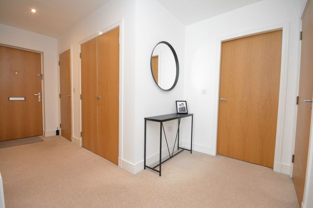 Additional image 6 of 2 bed flat for saleCrown Crescent, Larbert FK5