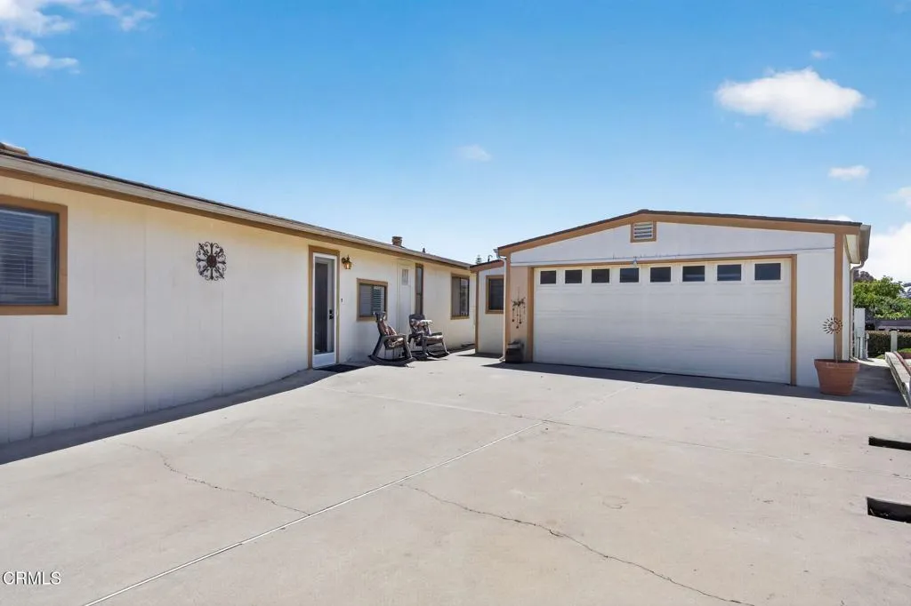 Additional image 94 of 84 Poinsettia Gardens Drive, Ventura, CA 93004