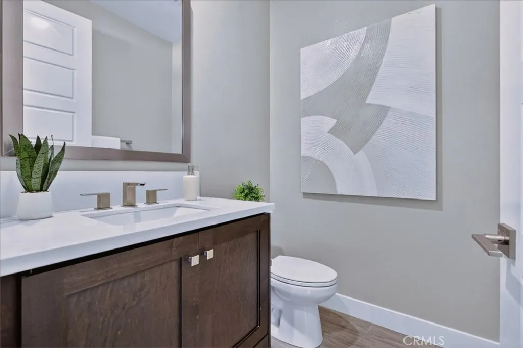 Additional image 101 of 168 Crossover, Irvine, CA 92618