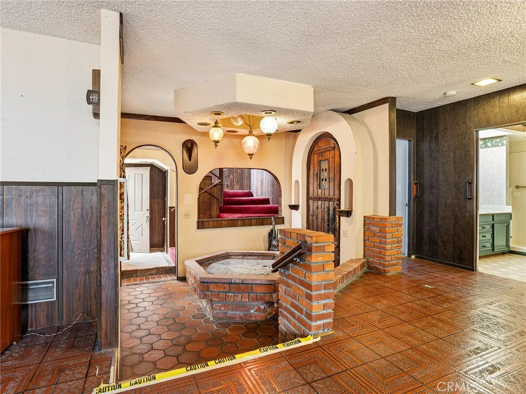 Additional image 71 of 836 N Parish Place, Burbank, CA 91506