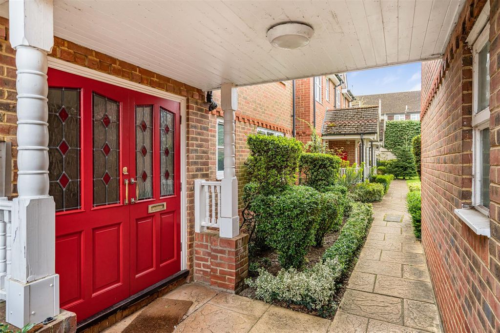 Additional image 11 of 2 bed flat for saleAlston Gardens, Maidenhead SL6