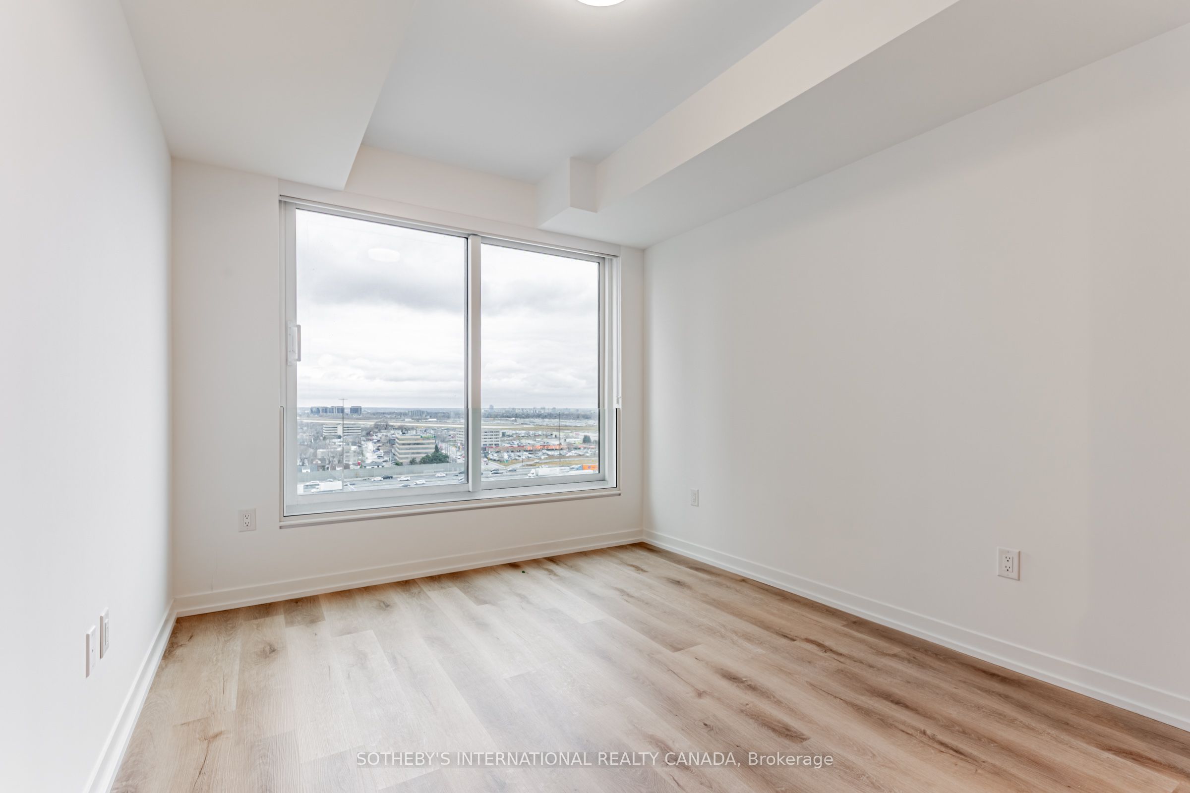 Additional image 6 of 505-5 York Garden Way, Toronto, ON, M6A 2V1