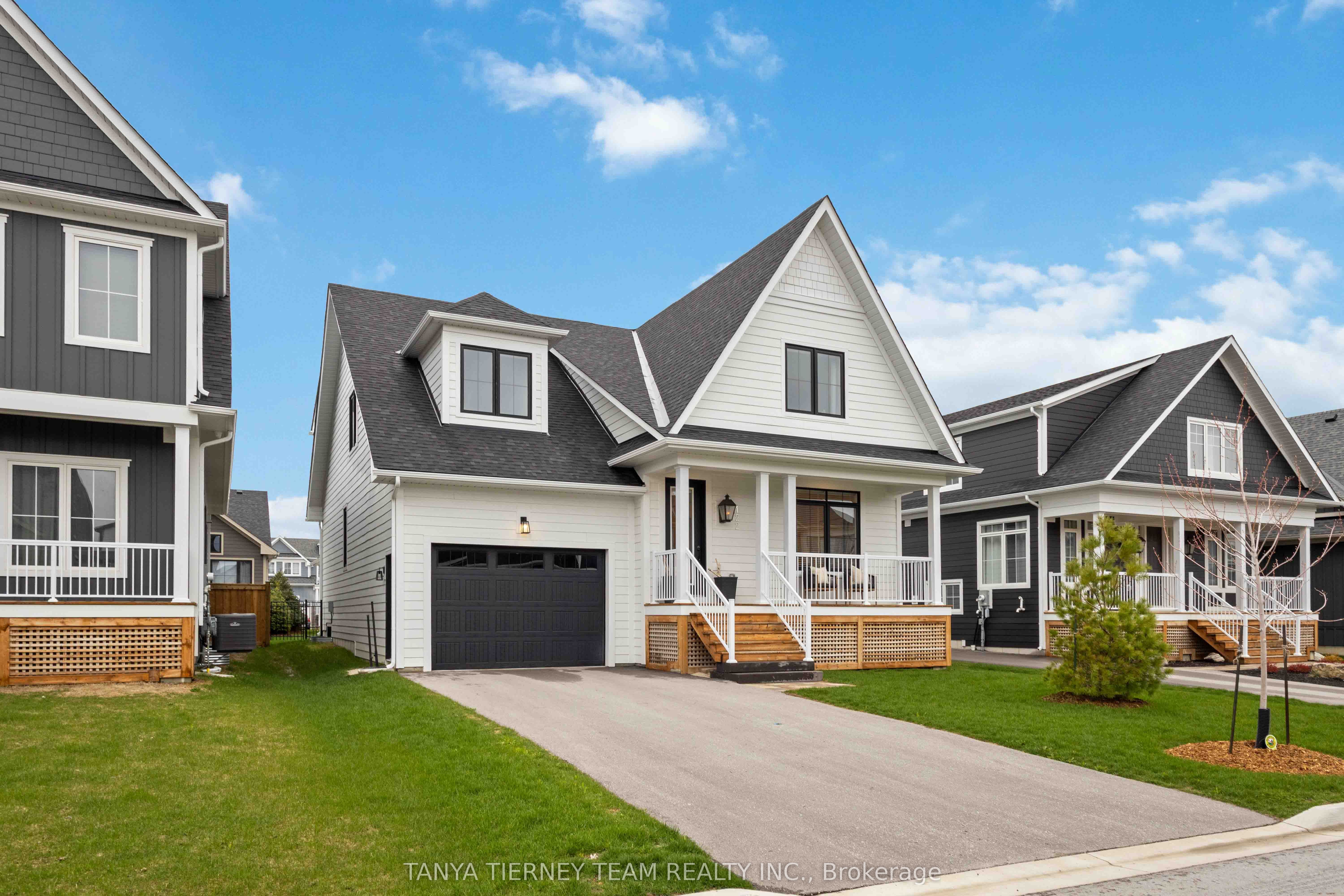 122 Courtland Street, Blue Mountains, ON, L9Y 5L8