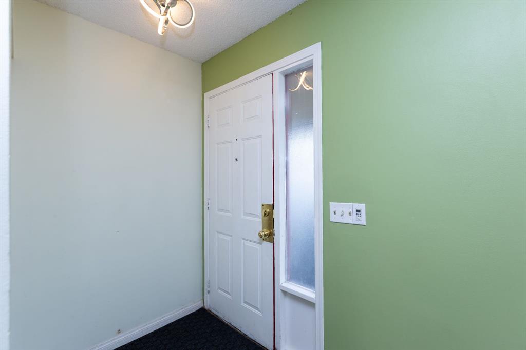 Additional image 6 of 95 Castleridge Close NE, Calgary, AB, T3J1Y9