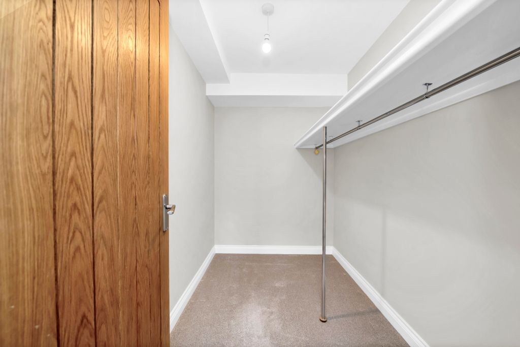 Additional image 11 of 2 bed flat for saleRisbygate Street, Bury St. Edmunds IP33