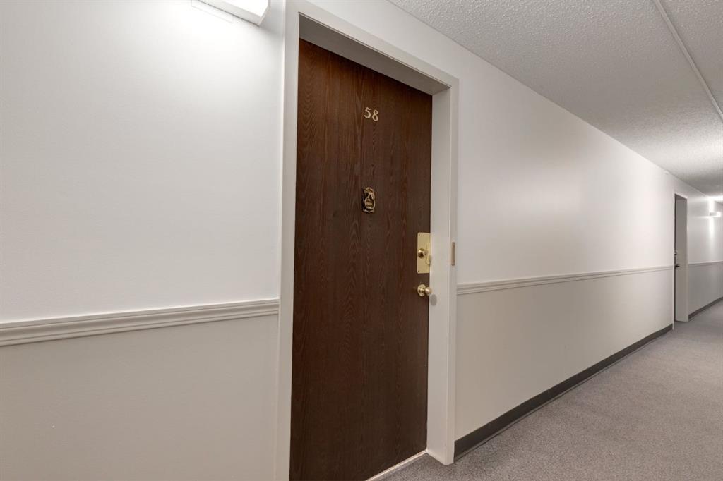 Additional image 4 of 58-3519 49 Street NW, Calgary, AB, T3A 2C7