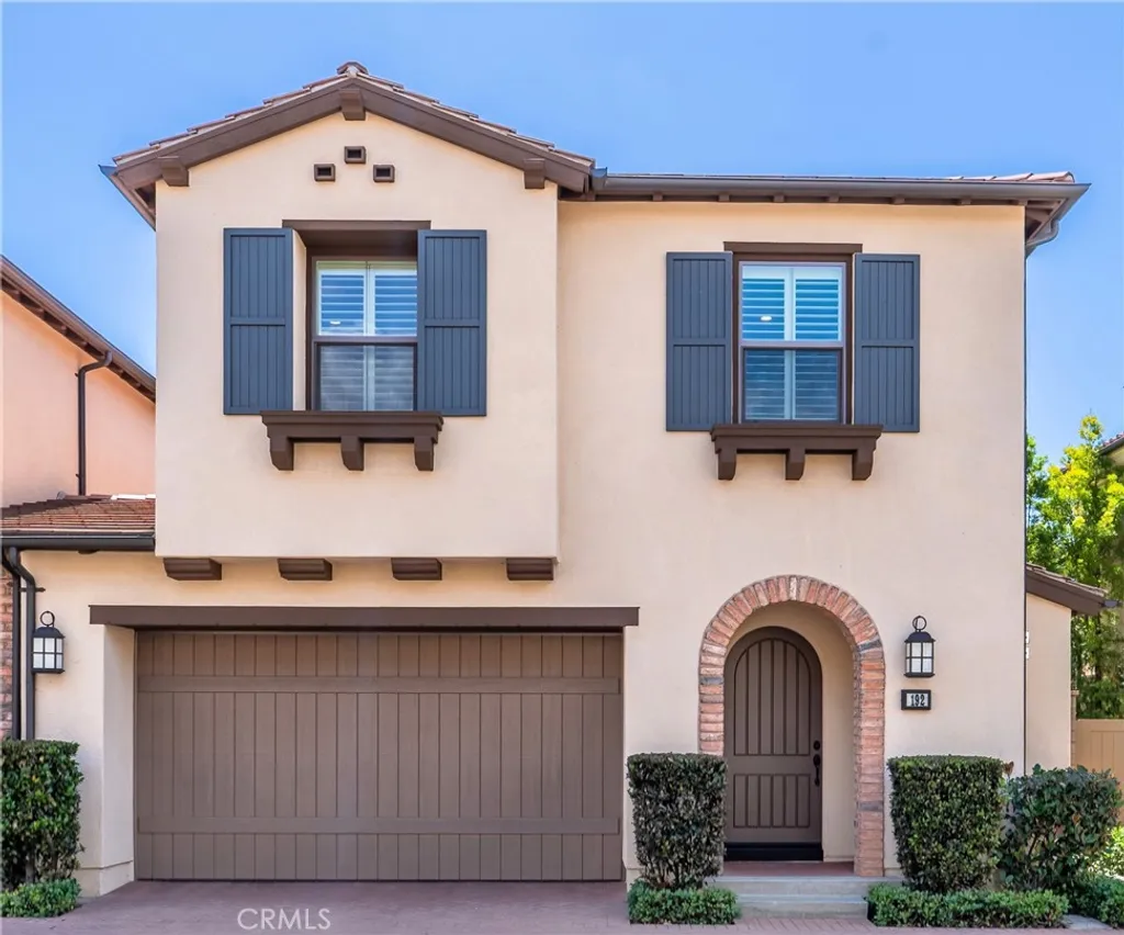 192 Crescent Moon, Irvine, CA 92602 photo 2
