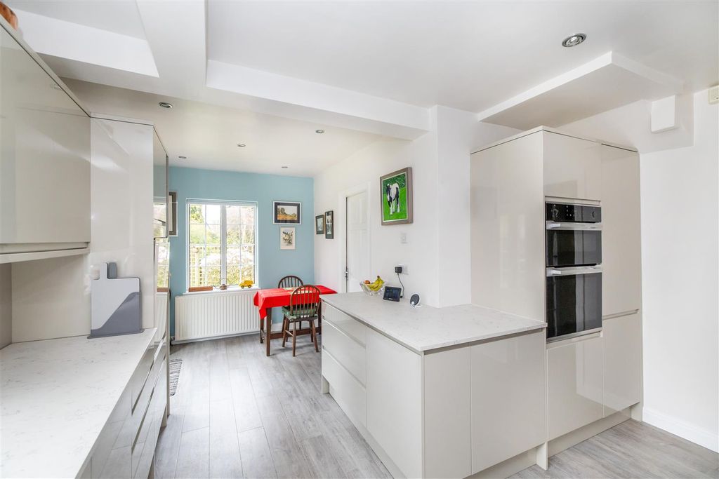 Additional image 5 of 4 bed detached house for saleWoodland Park, Oulton, Leeds LS26