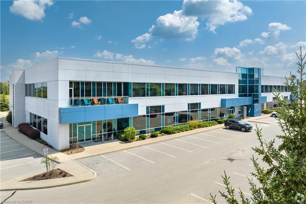 202-630 Weber Street N, Waterloo, ON, N2V 2N2
