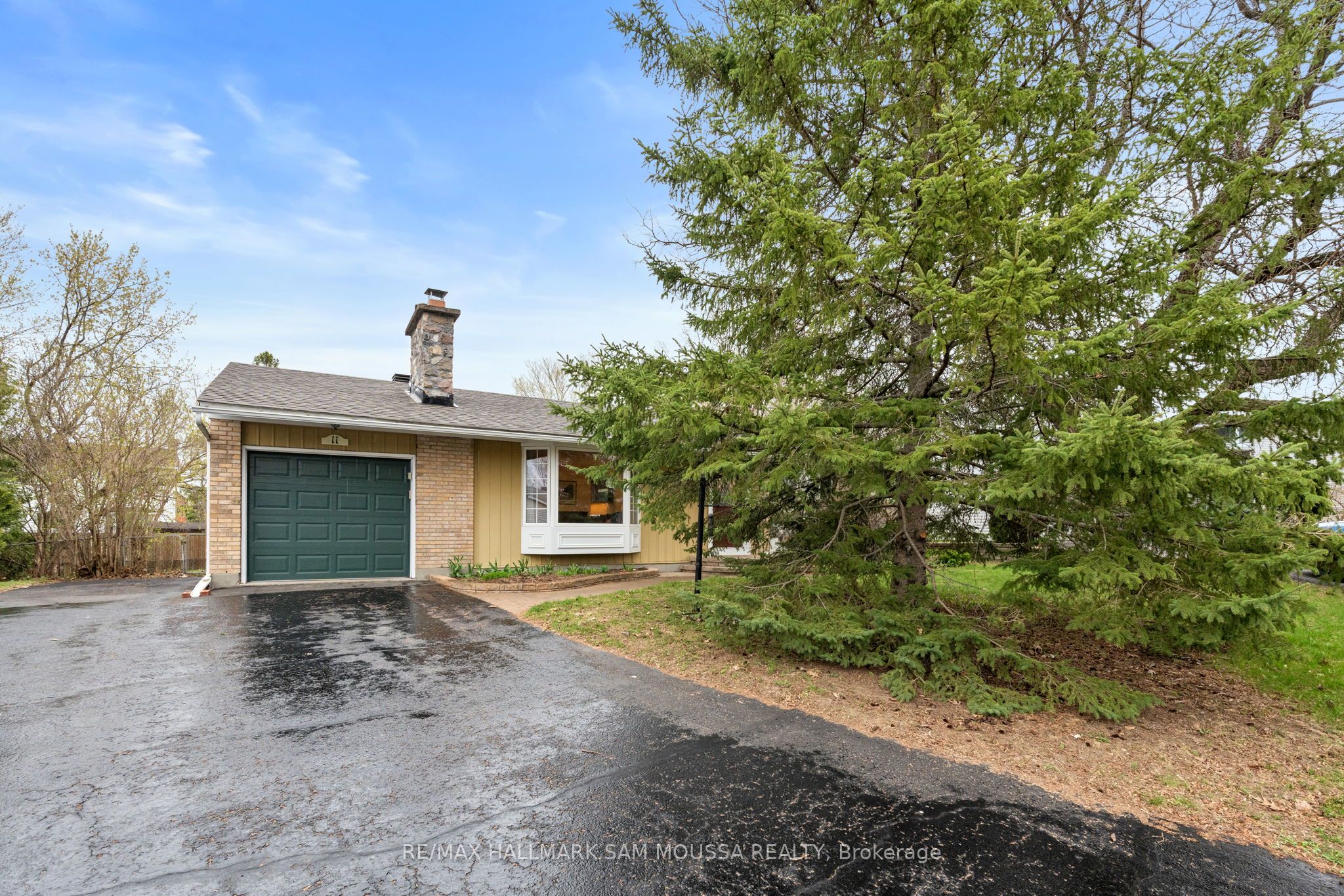 Additional image 3 of 11 Springdale Crescent, Ottawa, ON, K2H 5T7