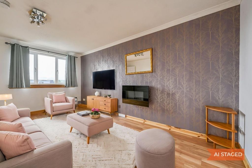 Additional image 2 of 2 bed flat for saleGlengarry Road, Inverness IV3