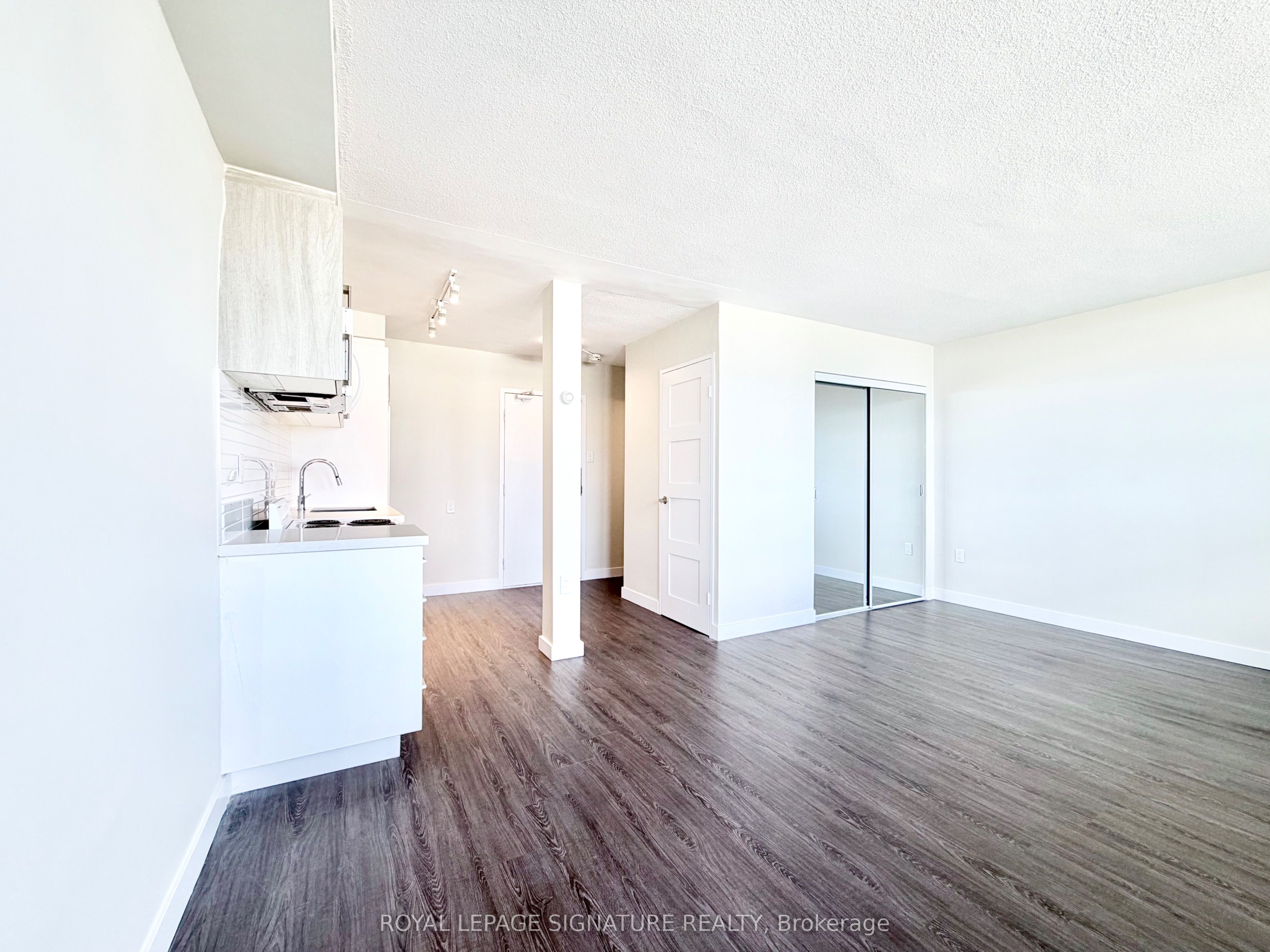 1206-1500 Bathurst Street, Toronto, ON, M5P 3L3