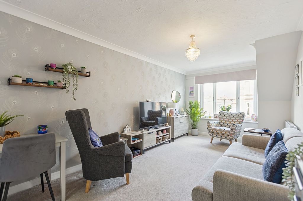 Additional image 8 of 1 bed flat for saleFlat 19 Princes Court, Helensburgh G84