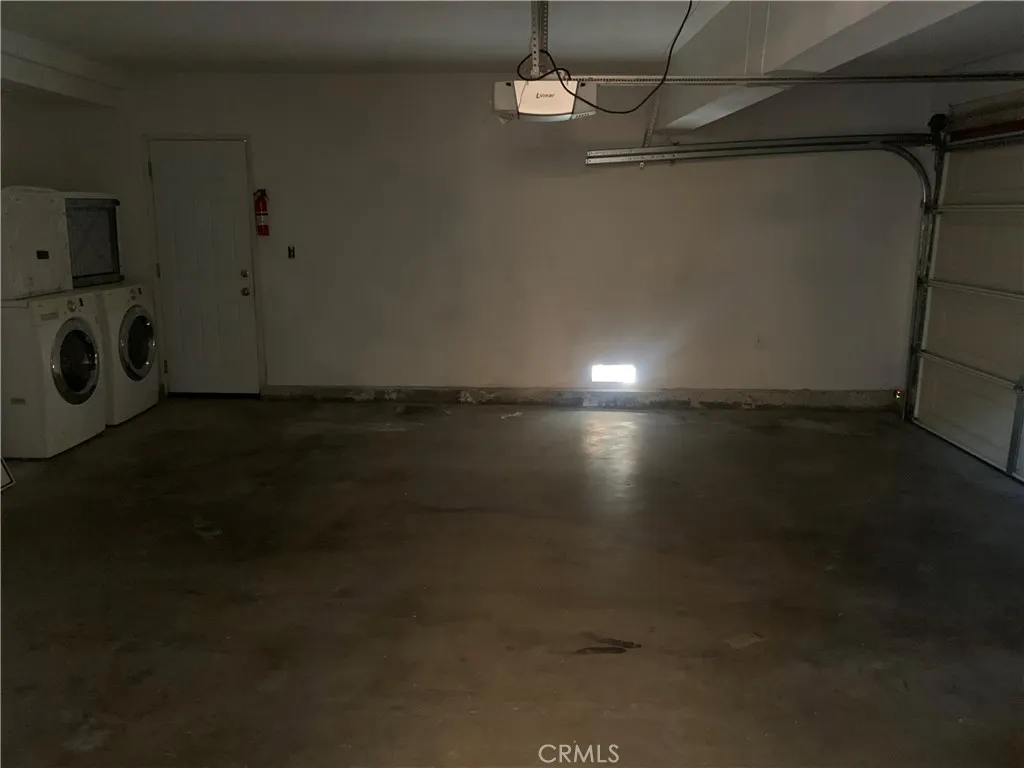 2964 E 60th Pl, Huntington Park, CA 90255