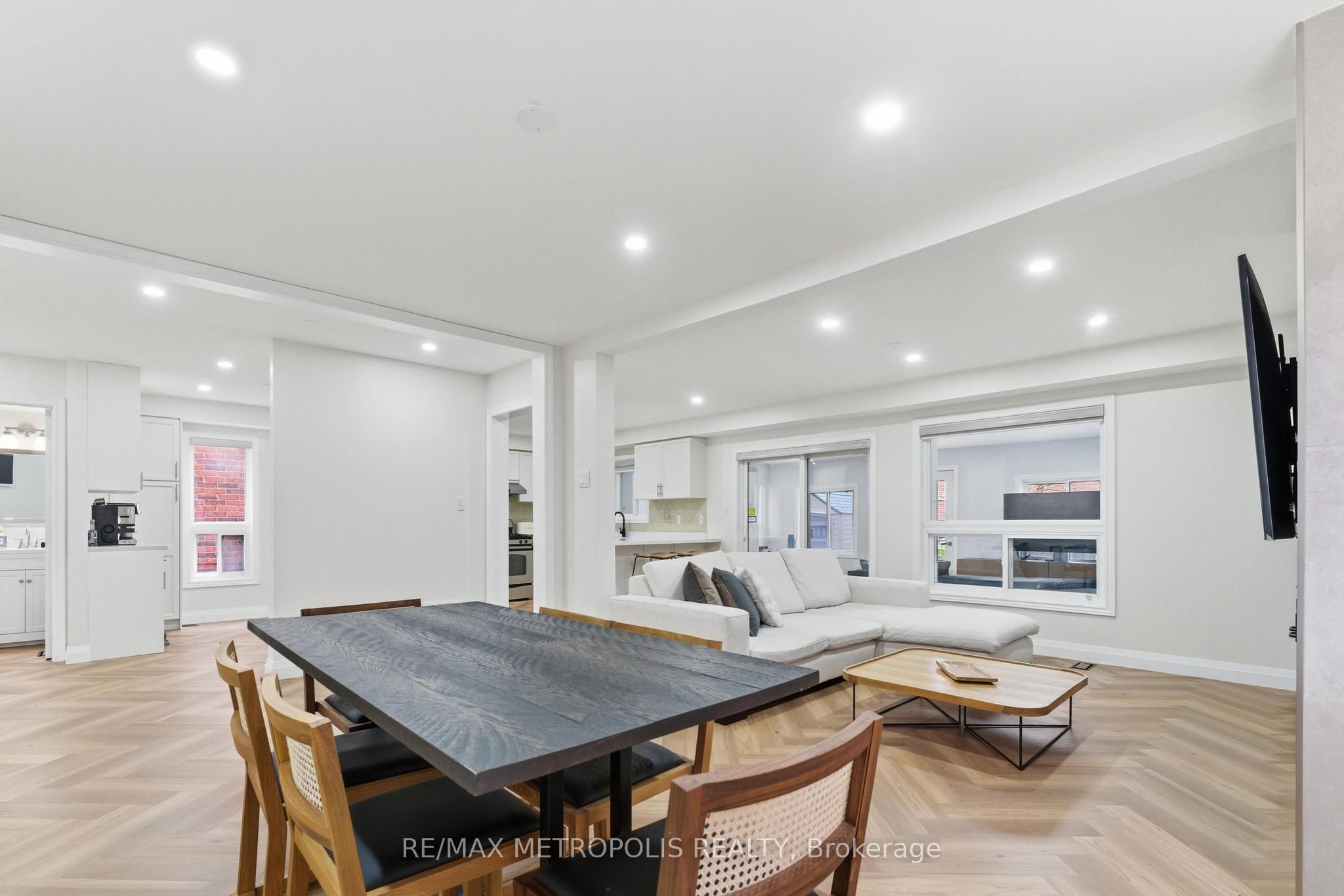 9 Tan Lane, Brampton, ON, L6P 0Z9 photo 2