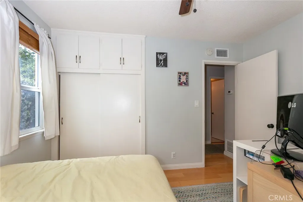 Additional image 42 of 21000 Elkwood St, Canoga Park, CA 91304