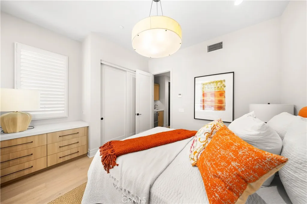 Additional image 26 of 137 Prestigo, Irvine, CA 92602