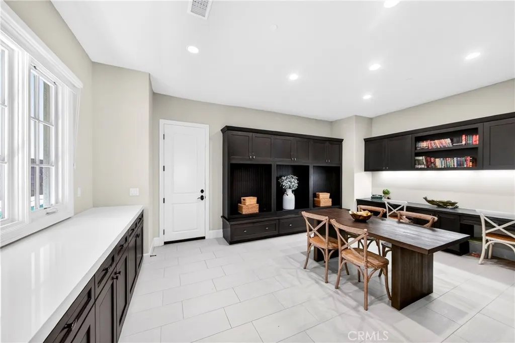 Additional image 31 of 109 Andirons, Irvine, CA 92602