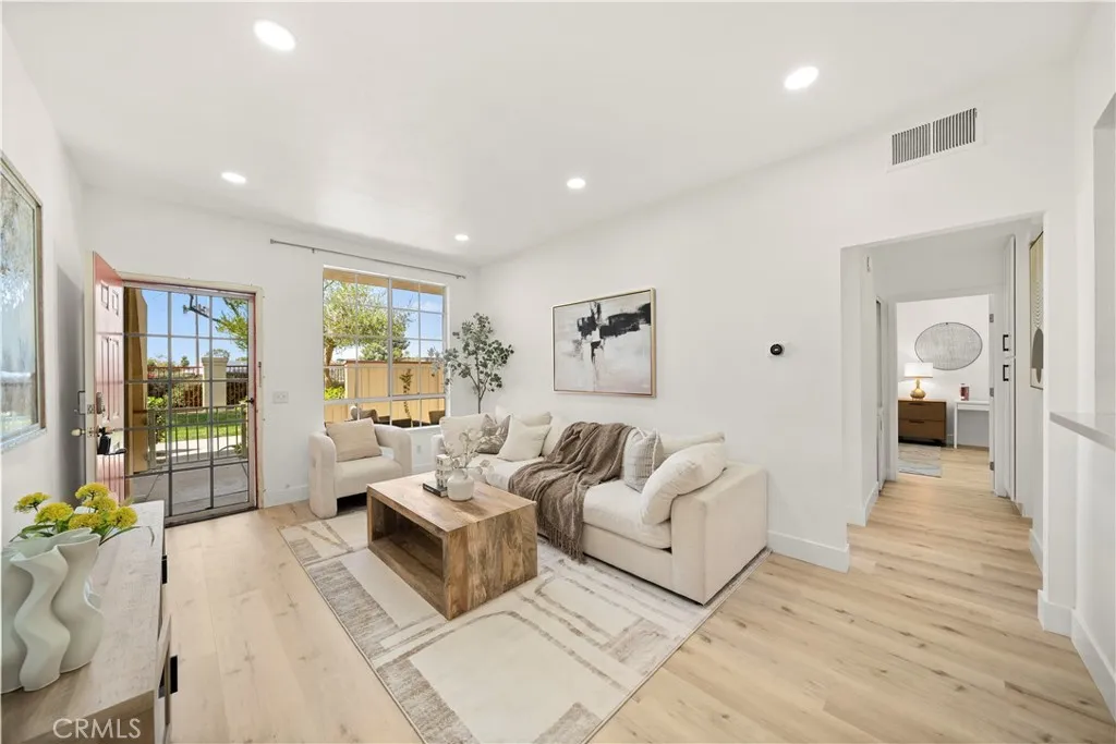 Additional image 41 of 69 Alicante Aisle, Irvine, CA 92614