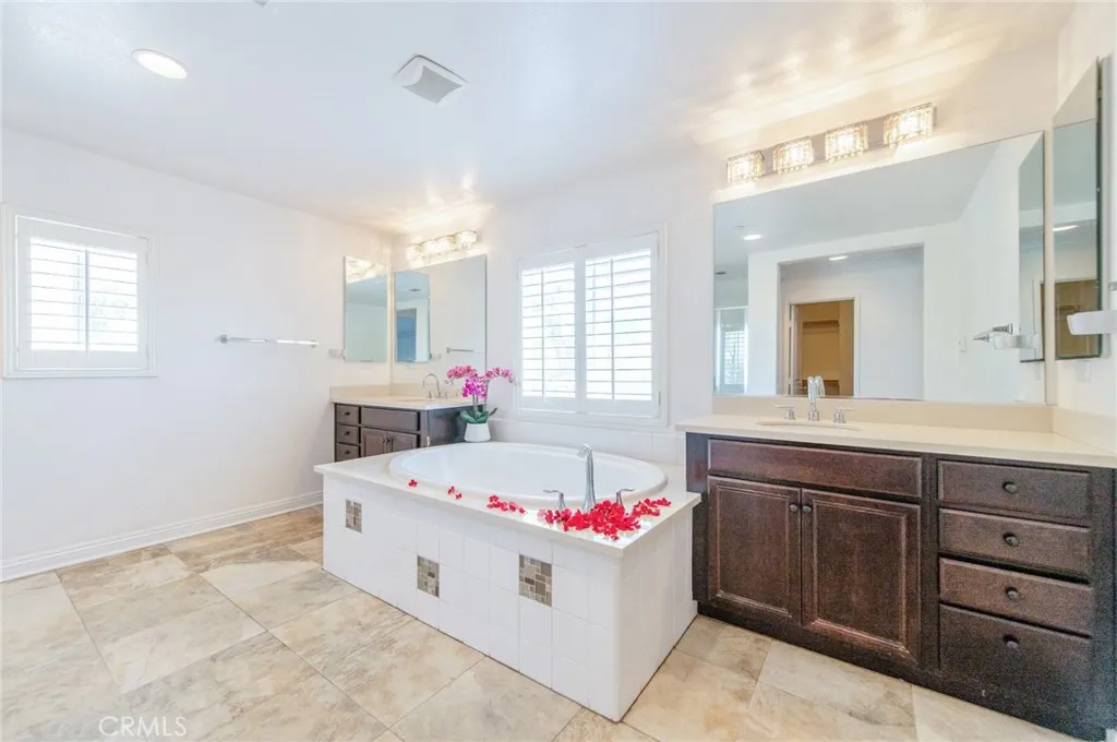 Additional image 111 of 13925 Barnett Ln, Eastvale, CA 92880