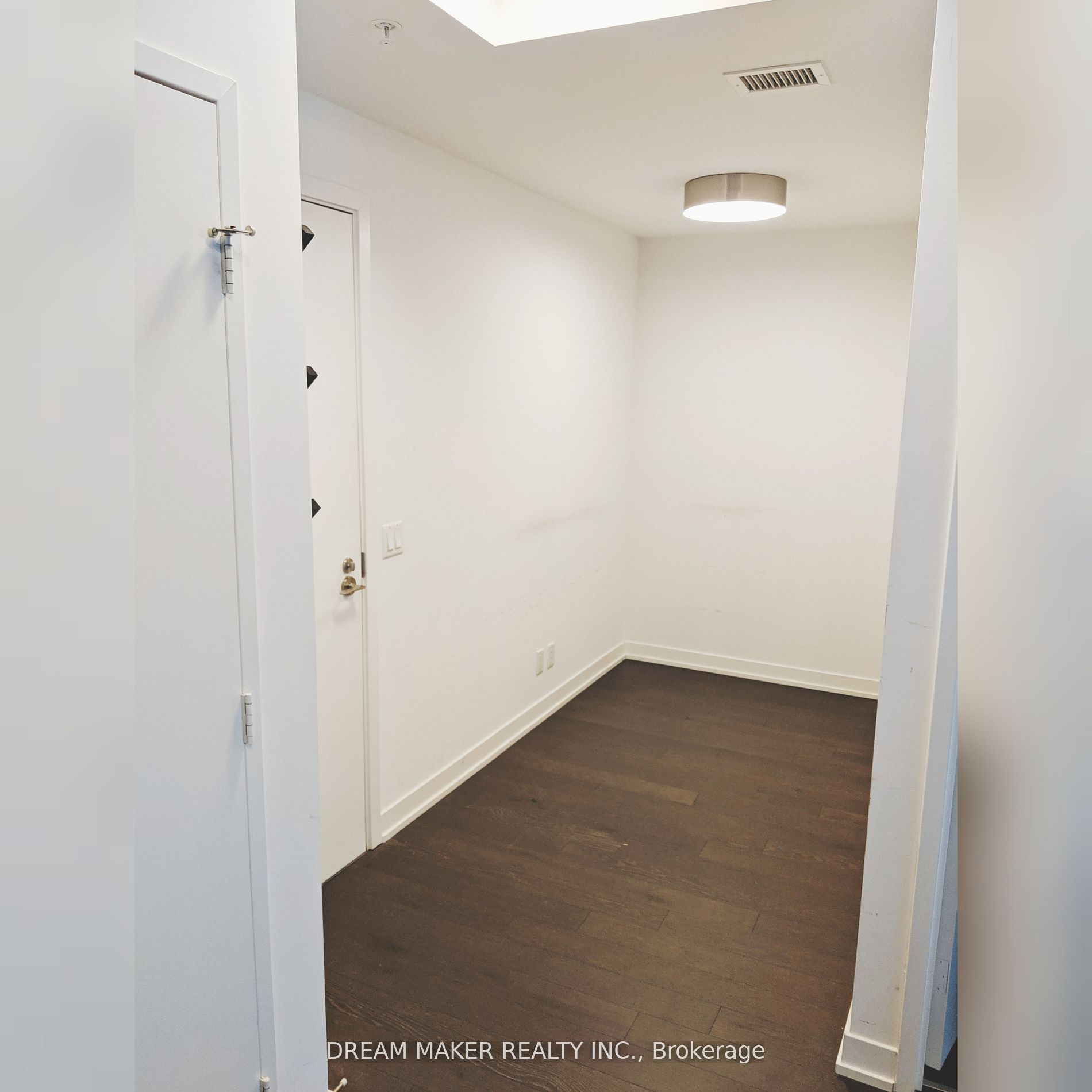 Additional image 4 of 4-455 Front Street E, Toronto, ON, M5A 0G2