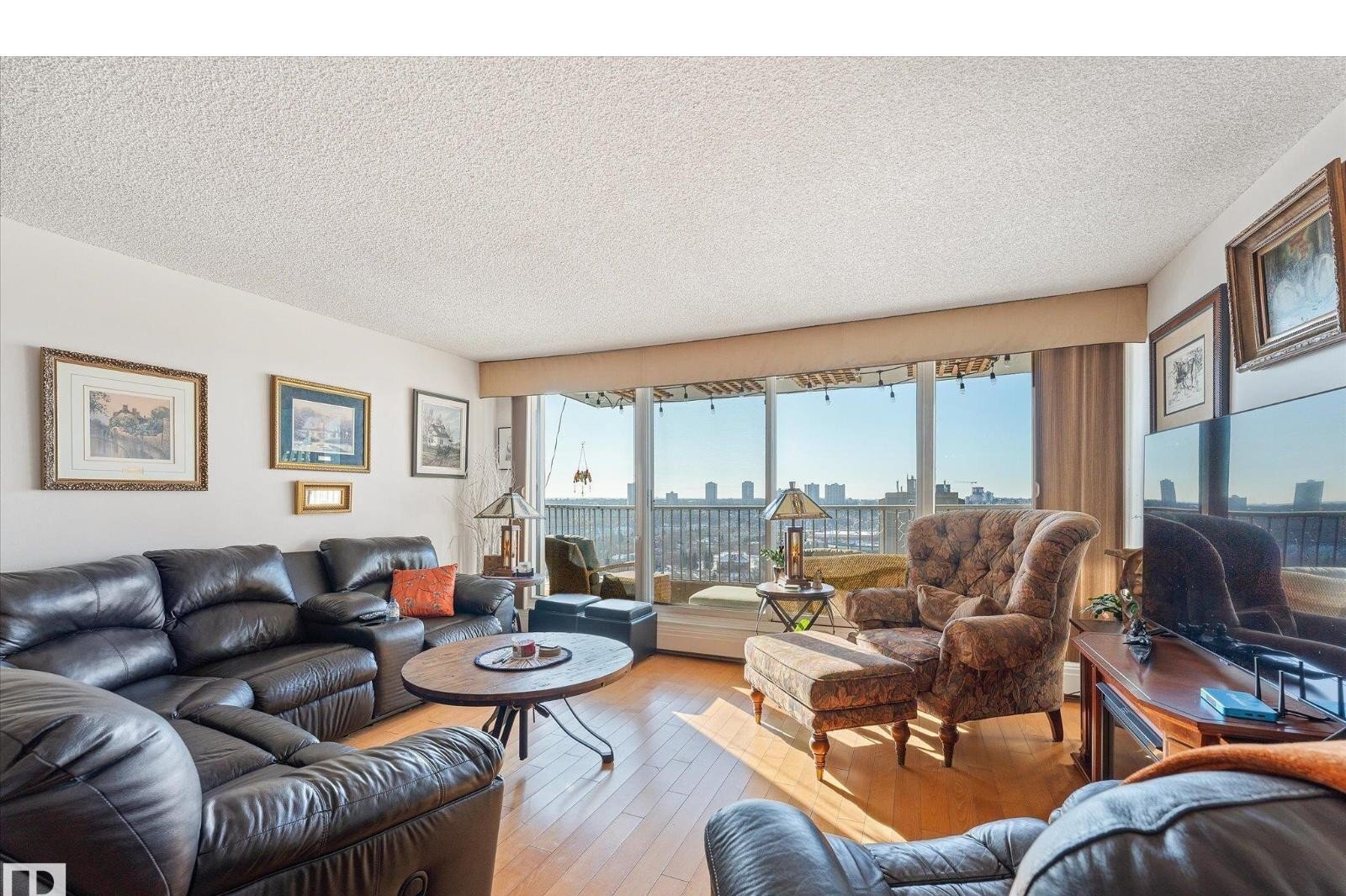 Additional image 7 of 1002-9923 103 Street NW, Edmonton, AB, T5K2J3