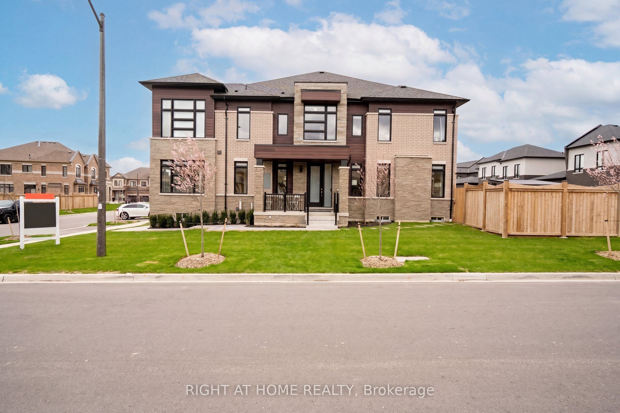 38 Van Wart Street, Whitby, ON, L1P 0P8