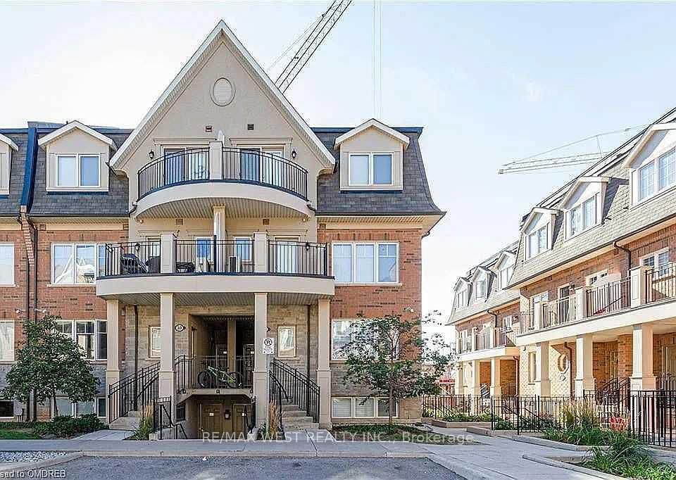 34-04-2420 Baronwood Drive, Oakville, ON, L6M 0J7
