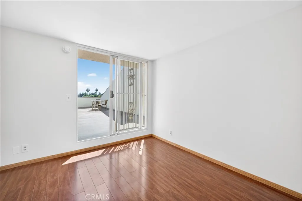 Additional image 24 of 5216 Yarmouth Avenue Unit 305, Encino, CA 91316