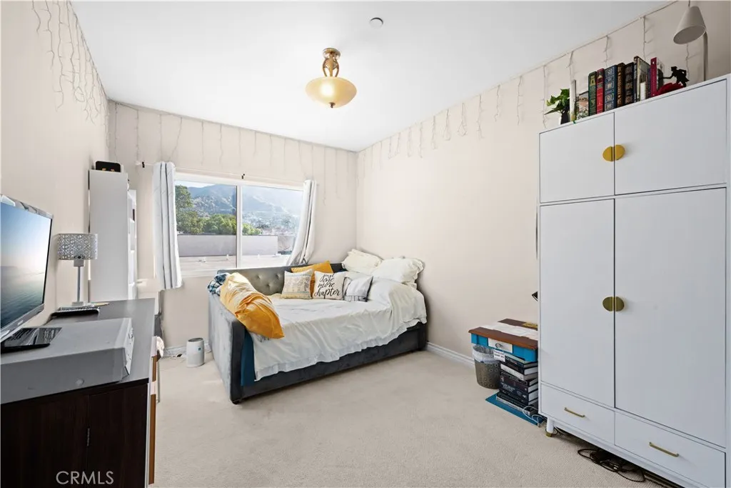 Additional image 13 of 626 E Orange Grove Avenue Unit 301, Burbank, CA 91501