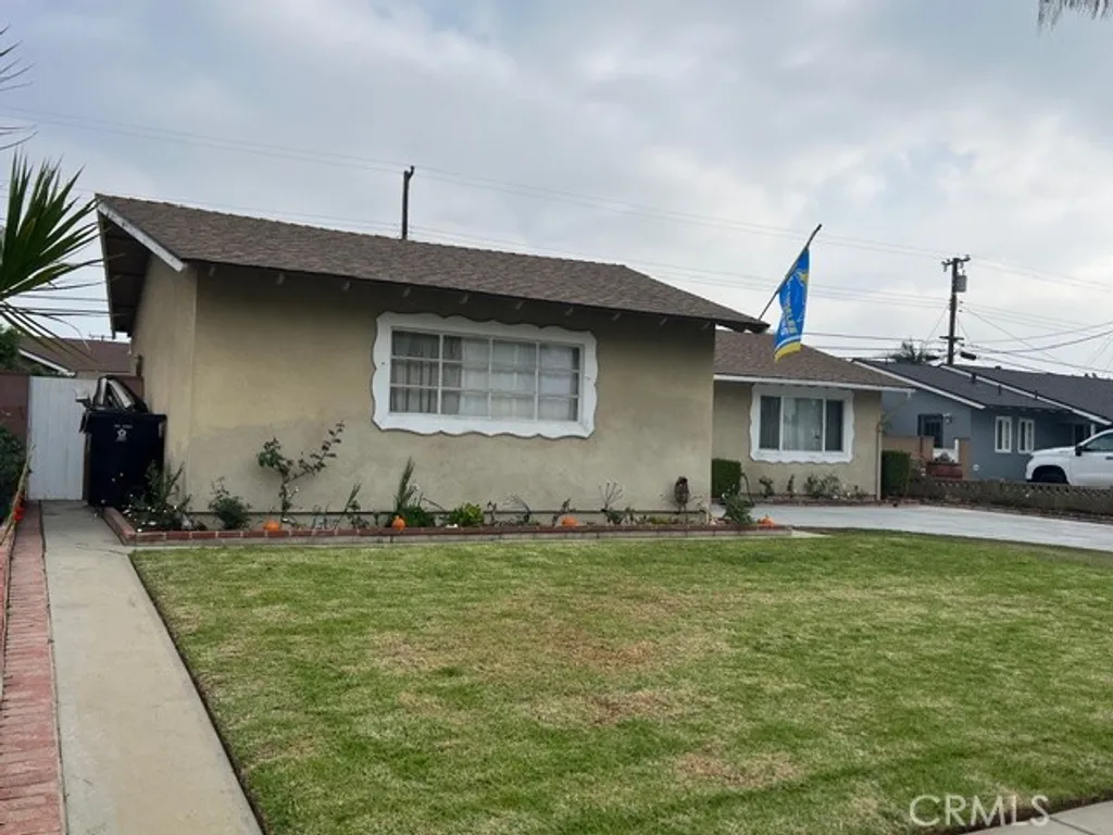 1006 S Lambert Dr., Fullerton, CA 92833 photo 2