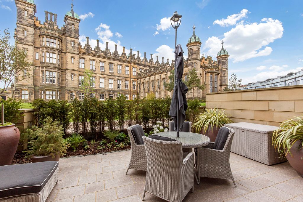 Additional image 24 of 3 bed flat for saleDonaldson Crescent, Wester Coates, Edinburgh EH12