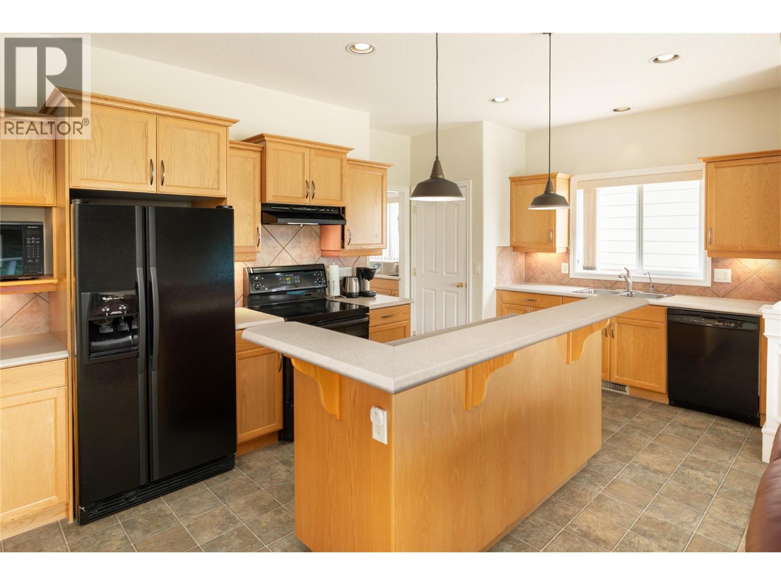 Additional image 2 of 377 Mccarren Avenue, Kelowna, BC, V1W4W3
