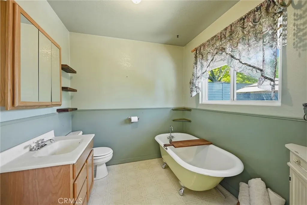 Additional image 12 of 389 N Estep St, Lakeport, CA 95453