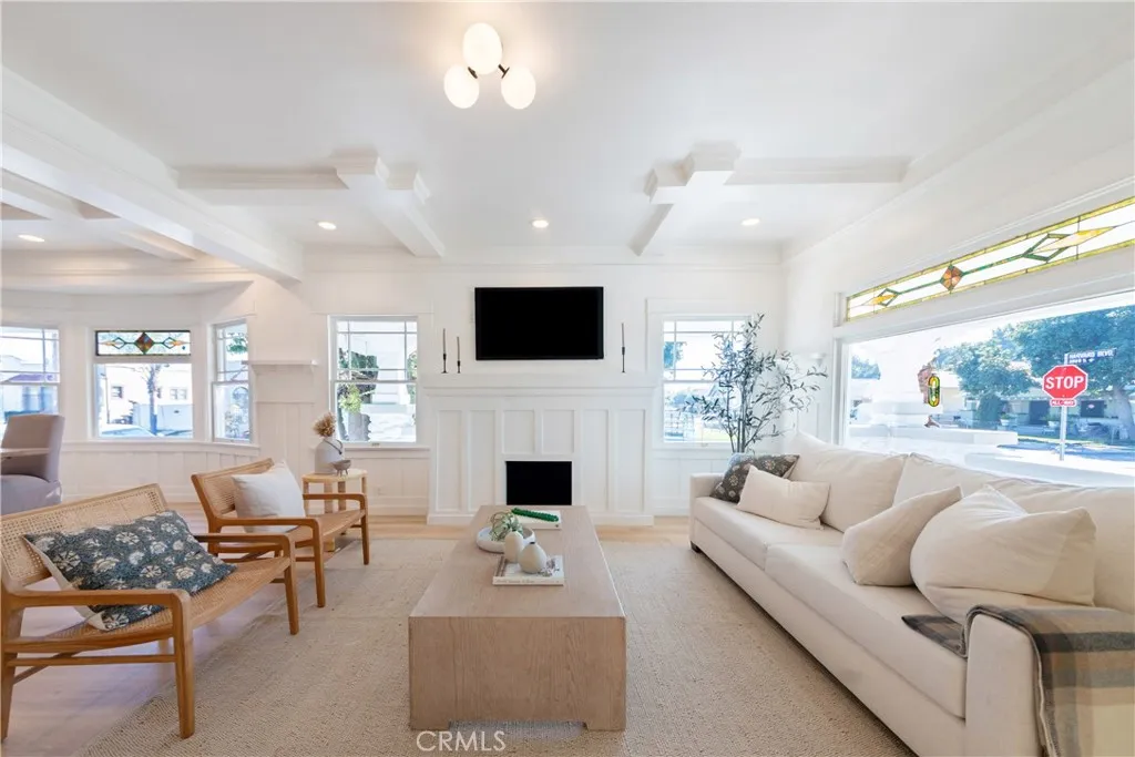 Additional image 11 of 3890 S Harvard Boulevard, Los Angeles, CA 90062