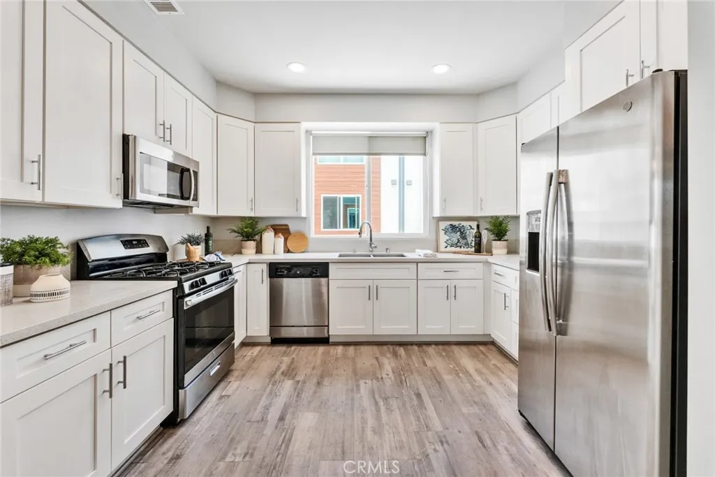 Additional image 16 of 8417 Tweedy Ln, Downey, CA 90240