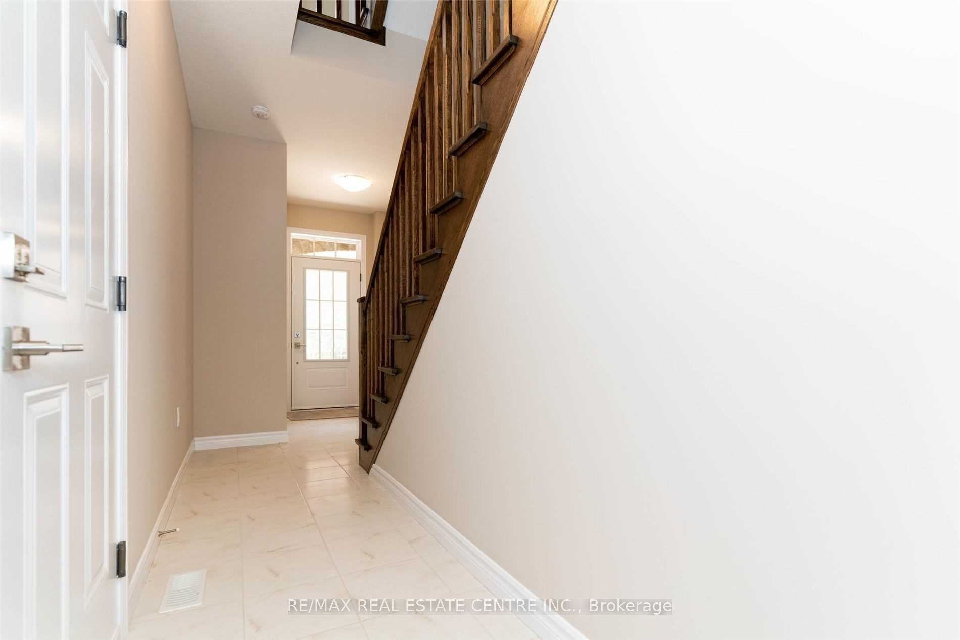 Additional image 2 of 17-445 Ontario Street, Milton, ON, L9T 9K2