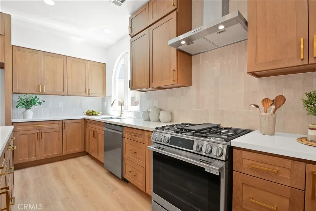 Additional image 16 of 276 Cambria Dr, Carson, CA 90745