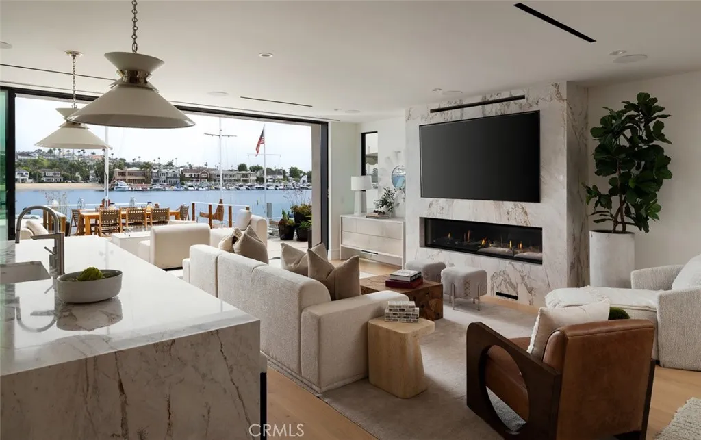 Additional image 5 of 642 Via Lido Nord, Newport Beach, CA 92663