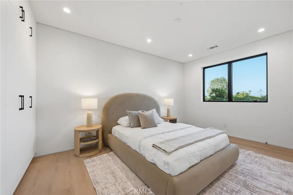 Additional image 74 of 19141 Erwin St, Tarzana, CA 91335