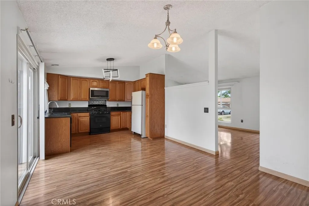 Additional image 8 of 6305 La Mirada Way, Riverside, CA 92504
